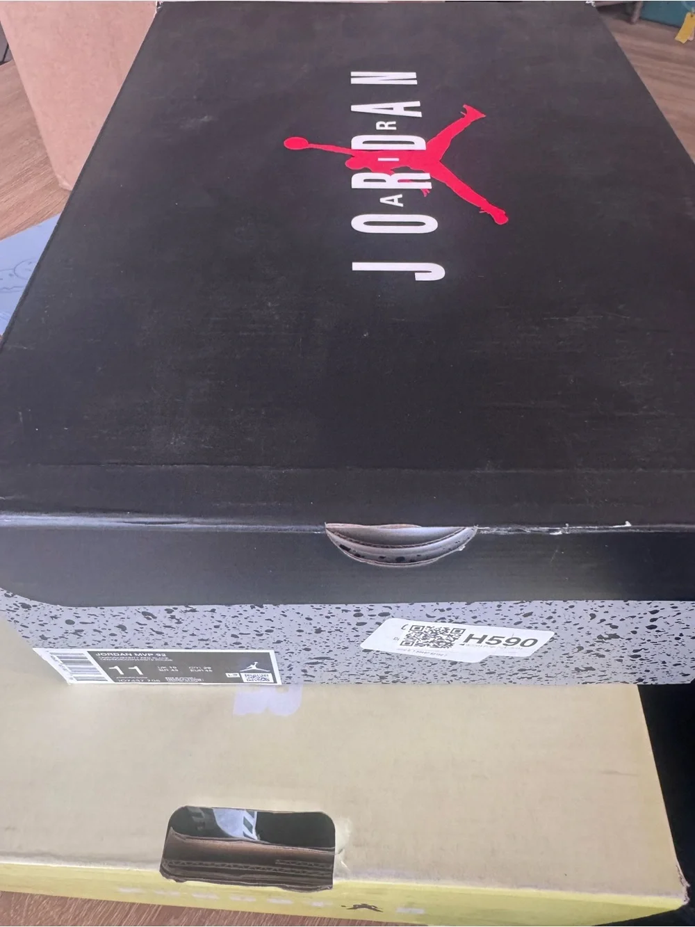 Jordan MVP 92 NIB in Yellow with Black & Red Accents